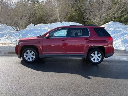 Used 2013 GMC Terrain SLT image 2