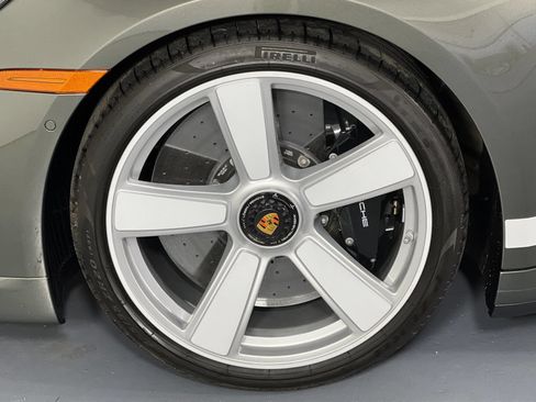Certified 2025 Porsche 911 Turbo AWD/4WD image 31