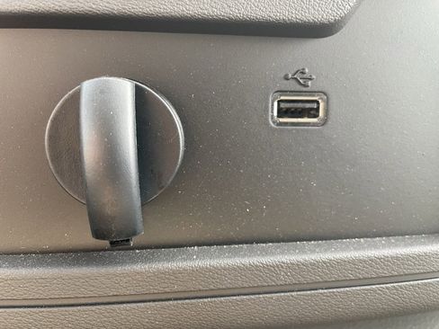 New 2024 Ford E-450 and Econoline 450 Super Duty w/ Interior Upgrade Package image 10