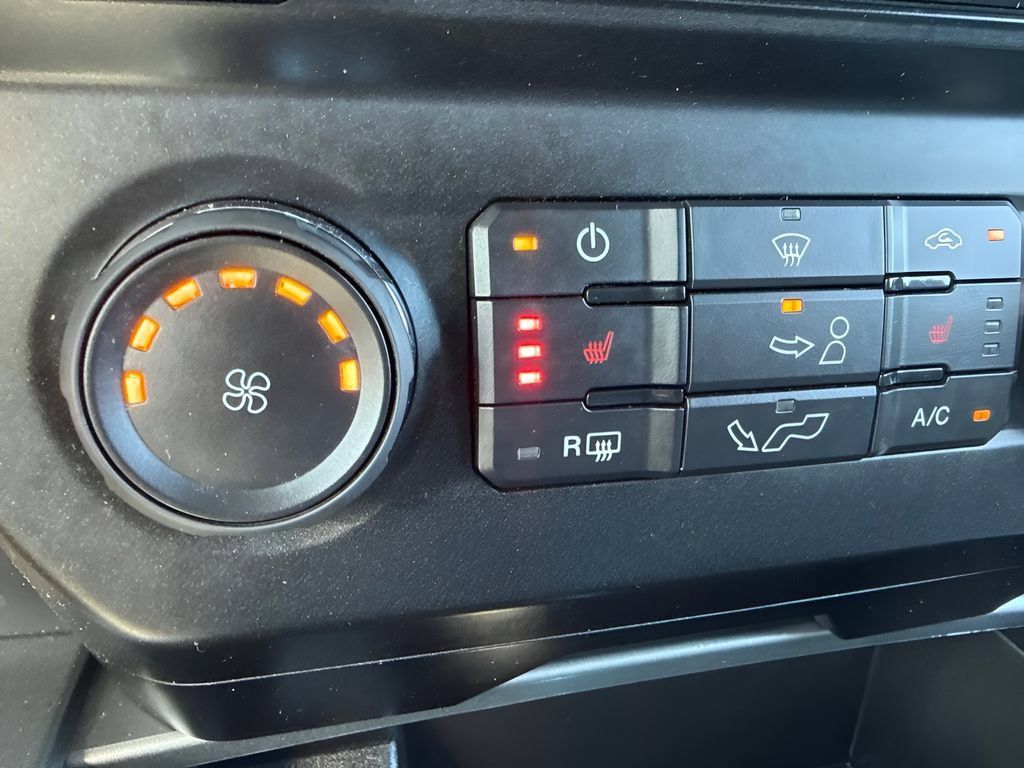 Used 2018 Ford F150 XLT w/ Equipment Group 302A Luxury AWD/4WD image 17