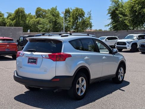 Used 2015 Toyota RAV4 XLE AWD/4WD image 5