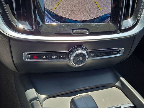 Used 2023 Volvo S60 B5 Core w/ Climate Package FWD image 29