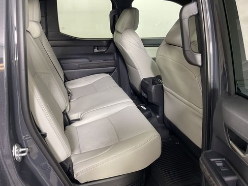 Used 2025 Toyota Tacoma Limited AWD/4WD image 19