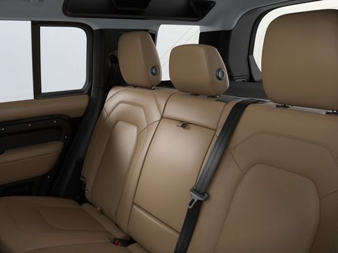 New 2026 Land Rover Defender 110 X-Dynamic SE AWD/4WD image 7