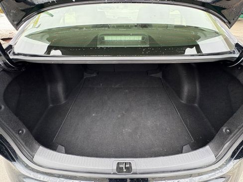 Used 2025 Toyota Corolla LE image 27