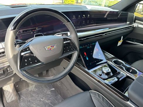 New 2026 Cadillac Escalade Luxury image 23