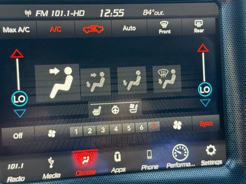 Used 2018 Dodge Challenger R/T Scat Pack w/ Leather Interior Group RWD image 33