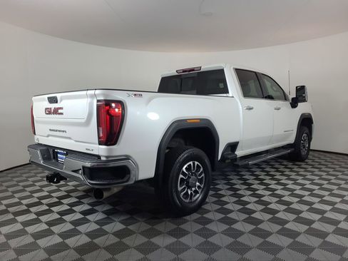 Used 2023 GMC Sierra 2500 SLT w/ SLT Premium Package image 3