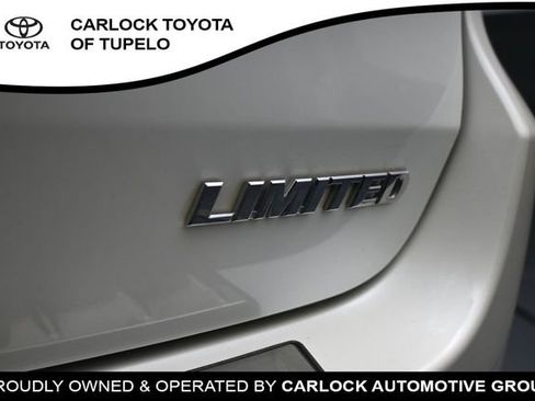 Used 2018 Toyota Highlander Limited FWD image 12