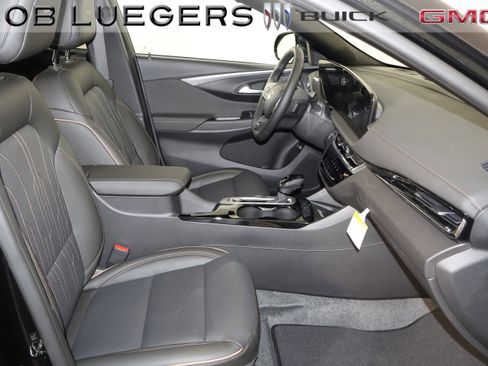 New 2026 Buick Envista Avenir FWD image 18