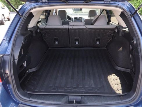 Used 2019 Subaru Outback 2.5i Premium w/ Popular Package #2 AWD/4WD image 7