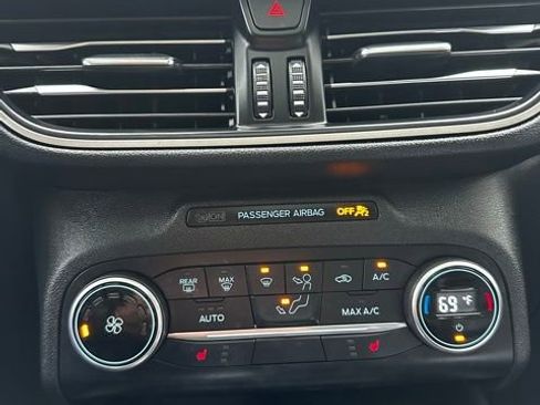 Used 2020 Ford Escape SE Sport AWD/4WD image 32