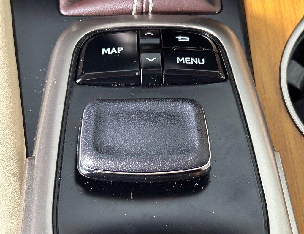 Used 2019 Lexus RX 450h AWD w/ Navigation Package image 25
