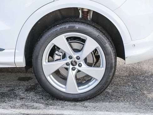 Certified 2025 Audi Q5 Premium Plus w/ Premium Plus image 10