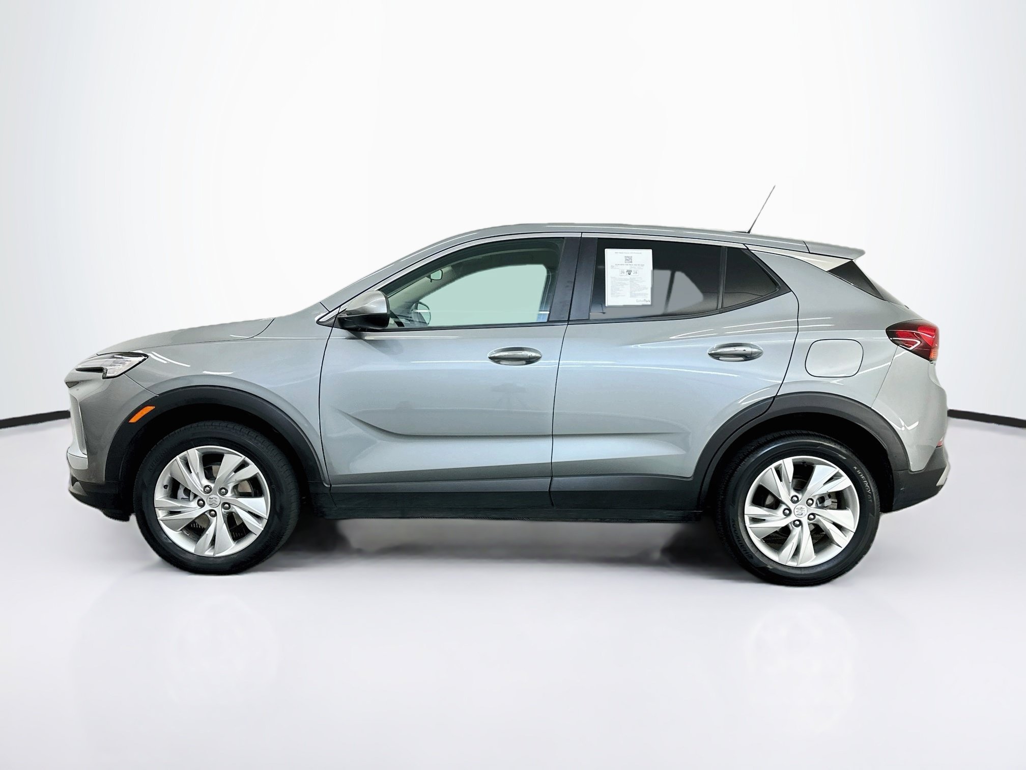 Used 2025 Buick Encore GX Preferred AWD/4WD image 4