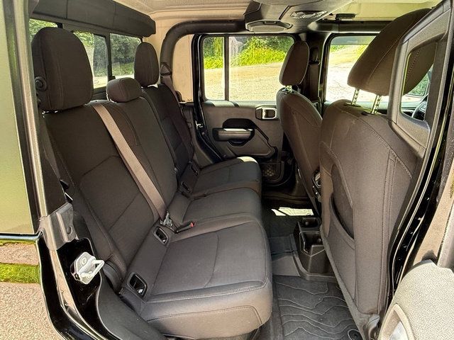 Used 2021 Jeep Gladiator Sport AWD/4WD image 16