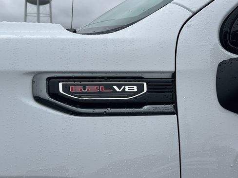 New 2026 GMC Sierra 1500 AT4 w/ Technology Package image 25