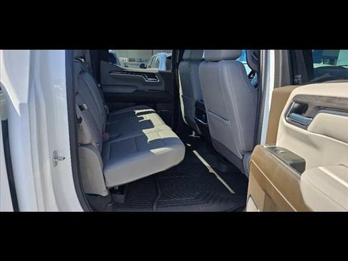 Used 2024 Chevrolet Silverado 1500 LTZ AWD/4WD image 11