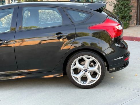 Used 2013 Ford Focus ST image 9