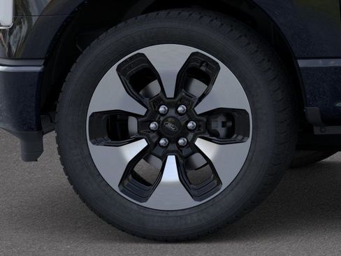 New 2025 Ford F150 Lightning Platinum AWD/4WD image 19