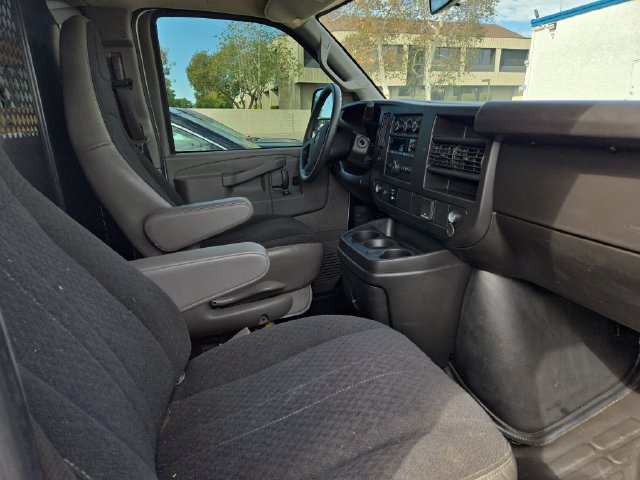 Used 2023 GMC Savana 2500 w/ Driver Convenience Package RWD image 6