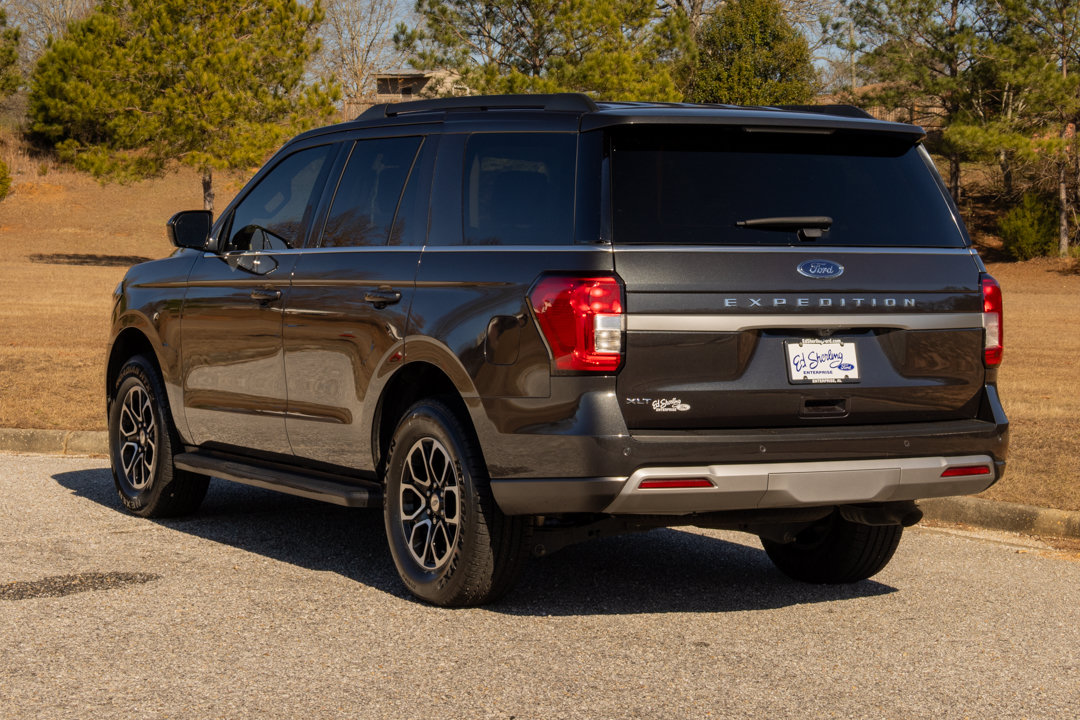 Used 2024 Ford Expedition XLT AWD/4WD image 4
