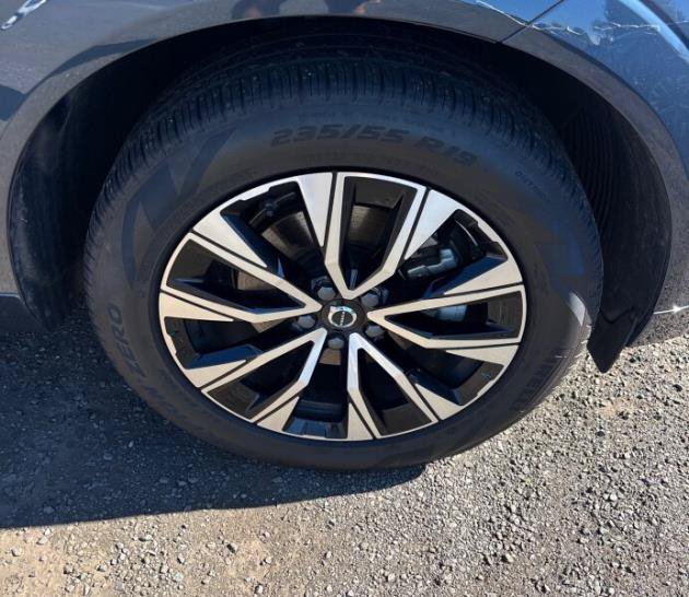 Used 2024 Volvo XC60 B5 Core w/ Protection Package Premier AWD/4WD image 15
