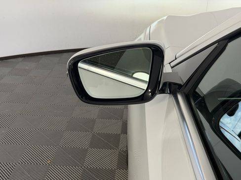 Used 2022 BMW 230i Coupe w/ Premium Package 2 RWD image 28