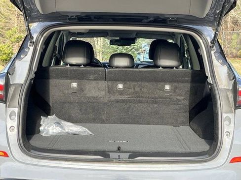 Certified 2024 Nissan Murano SV w/ SV Midnight Edition Package image 24