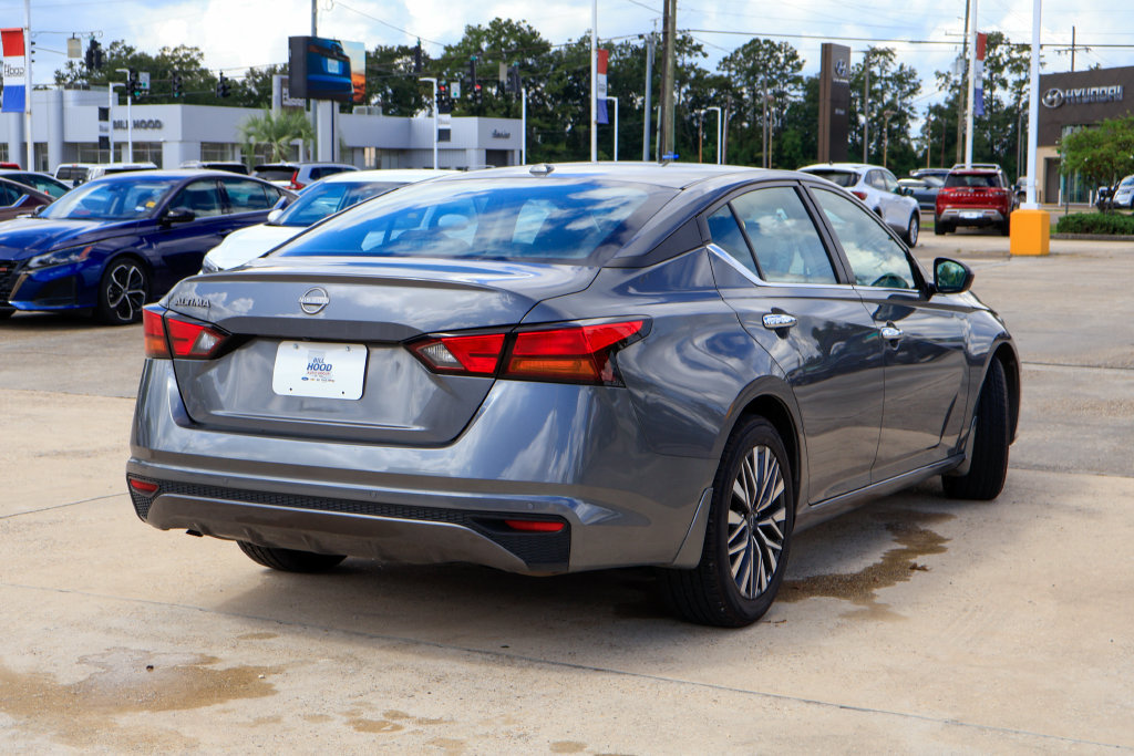 Used 2025 Nissan Altima 2.5 SV FWD image 19