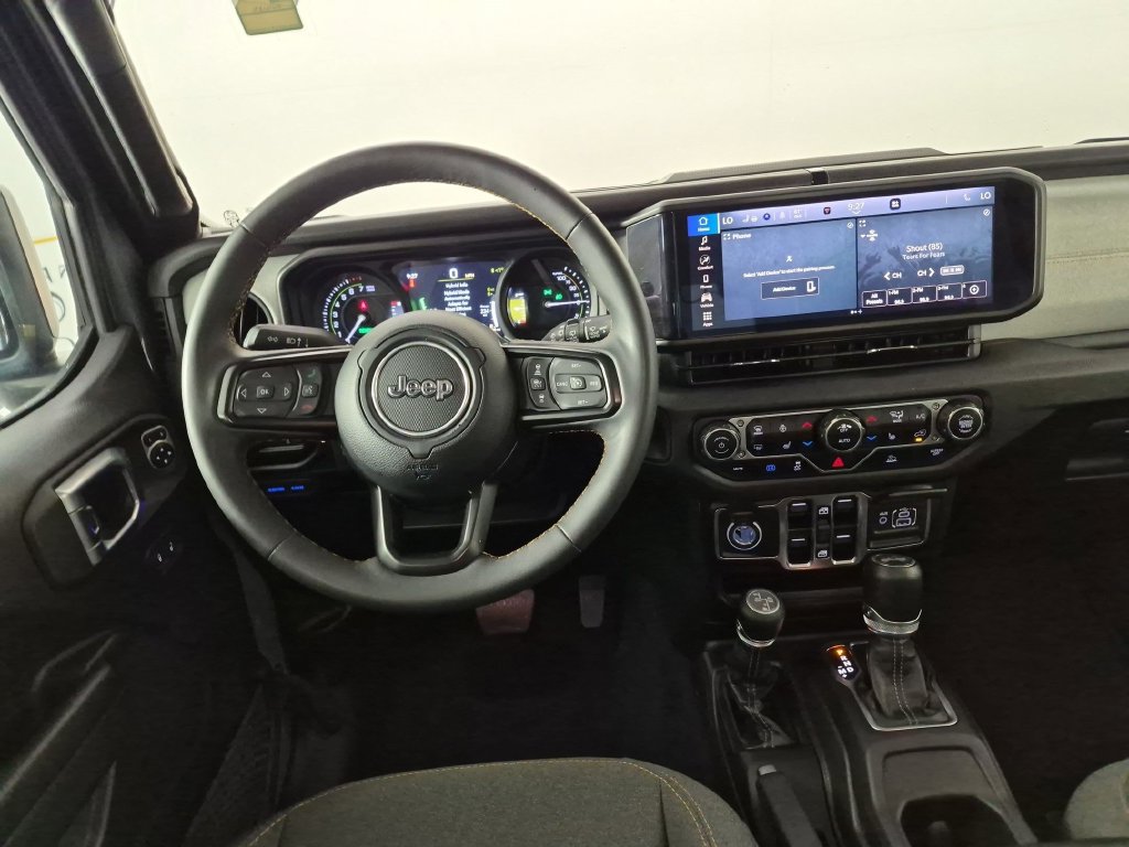 Used 2024 Jeep Wrangler Unlimited w/ Convenience Group AWD/4WD image 29