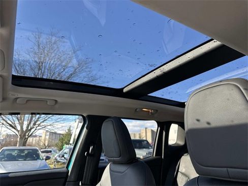 Used 2020 Jeep Renegade Limited w/ UConnect 8.4 Nav Group image 16