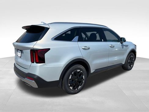 New 2026 Kia Sorento S FWD image 5