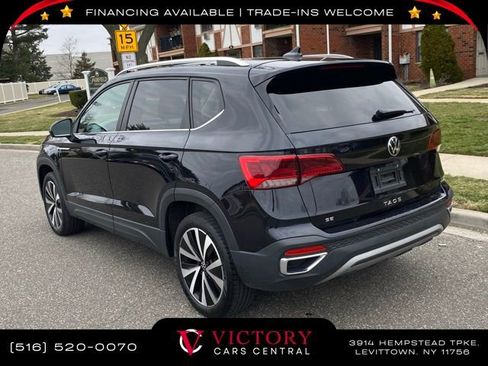 Used 2024 Volkswagen Taos SE image 6