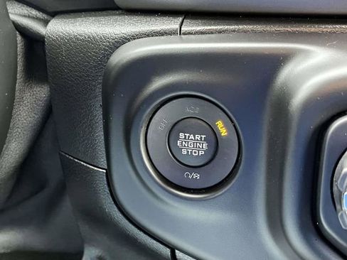 Used 2020 Jeep Gladiator Sport w/ Quick Order Package 24S image 31