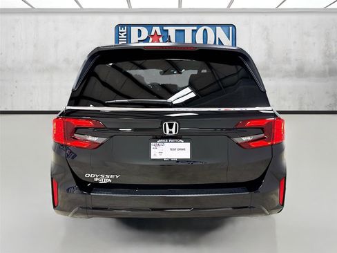 New 2026 Honda Odyssey EX-L image 6