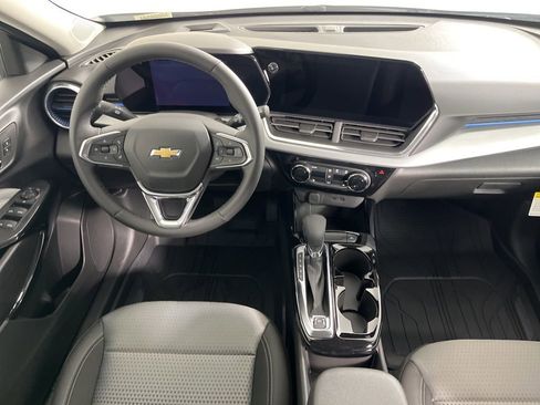 New 2026 Chevrolet Trax LT FWD image 12