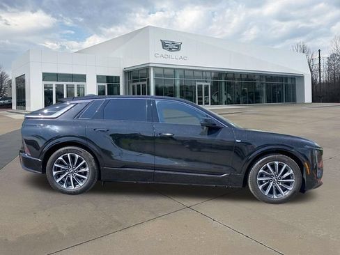 Used 2024 Cadillac Lyriq Sport RWD image 2