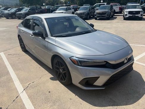 Used 2023 Honda Civic Sport image 14