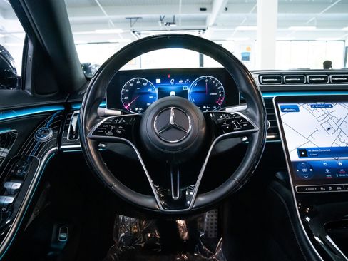 Used 2023 Mercedes-Benz S 580e 4MATIC Sedan w/ AMG Line image 13