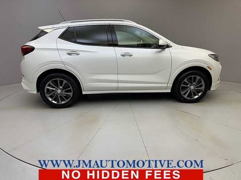 Used 2020 Buick Encore GX Essence w/ Experience Buick Package AWD/4WD image 6