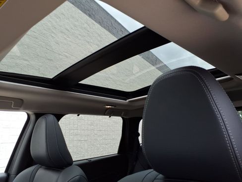New 2026 Mitsubishi Outlander SEL FWD image 6