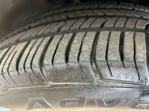 Used 2019 Nissan Rogue SL AWD/4WD image 14