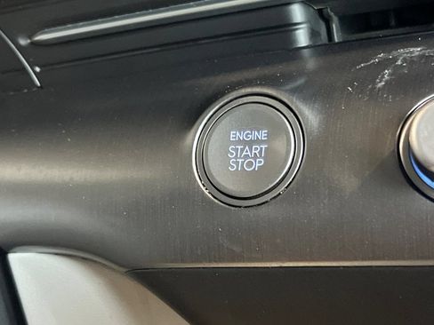 Used 2024 Hyundai Kona SEL FWD image 29