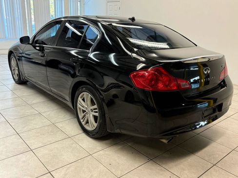 Used 2011 INFINITI G37 Journey image 7