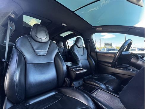 Used 2017 Tesla Model X 100D AWD/4WD image 4