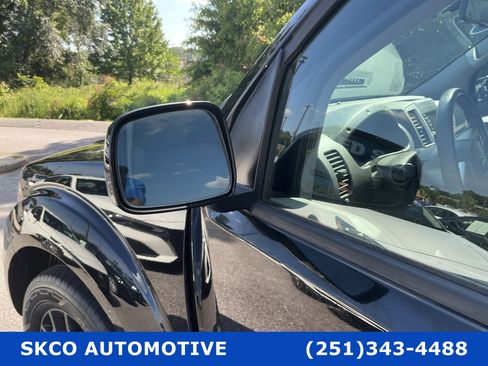 Used 2018 Nissan Frontier SV w/ Value Truck Package RWD image 10