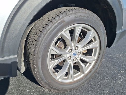 Used 2023 Ford Explorer Limited image 30