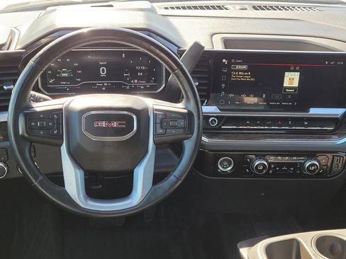 Used 2023 GMC Sierra 1500 SLE image 16