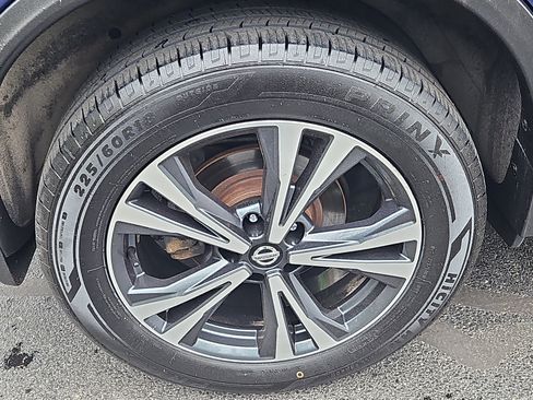 Used 2019 Nissan Rogue SV w/ Premium Package AWD/4WD image 28